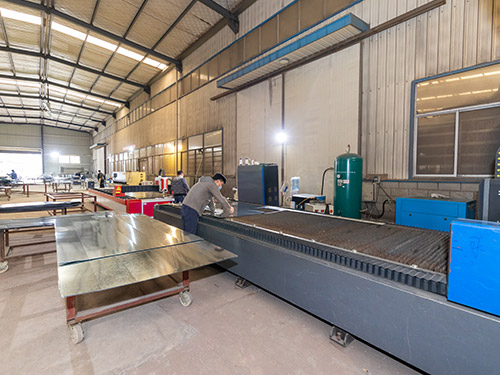 異形件切割區(qū)