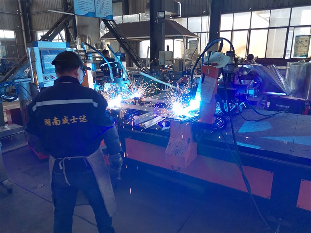 作業(yè)現(xiàn)場 (5)