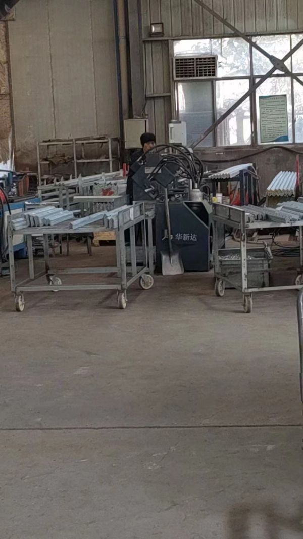 湖南風(fēng)管,長(zhǎng)沙風(fēng)管,長(zhǎng)沙風(fēng)管加工,長(zhǎng)沙鍍鋅風(fēng)管,長(zhǎng)沙不銹鋼風(fēng)管